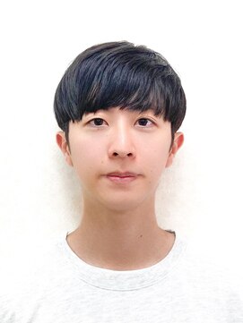 黄ぐまくん美容室 メンズ ショート 酸性ストレート