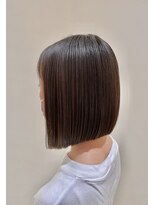 ラソニシカサイ(Lazo nishikasai)&nbsp;切りっぱなしぱっつんボブ