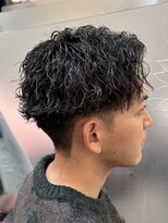 銀座マツナガ 浅草店&nbsp;ツイストスパイラルパーマ/波巻き/フェード/メンズ/アップバング