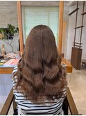 グレージュ切りっぱなしボブ前髪ありミニボブミルクティベージュ
