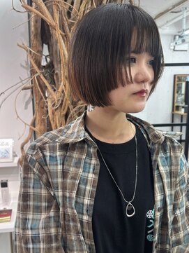 ソーソー(SoSo) ショートボブハイライトレイヤーカットヘアセット髪質改善天文館