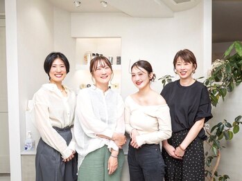 レターズ(Letters)の写真/あなたらしさを大切に。幅広い年代の女性美容師がご提案します。