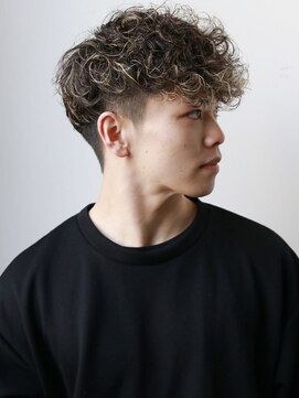 グルーマーズクレッジ 渋谷店(GROOMER/S CREDGE) men's/メンズ/フェザーパーマ/サーフカール/スペインカール/渋谷