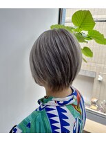 ニル 大泉学園(nilu)&nbsp;大人ショート×高明度"シルバーグレー"