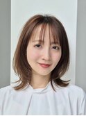 表参道酸性ストレートパーマ艶髪ミディアムレイヤーベージュ40代