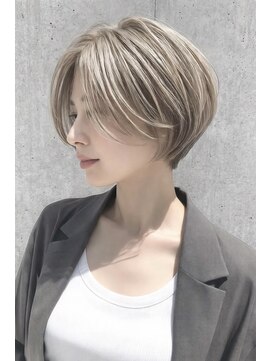 ハクア(HAKUA) 【絶壁解消】ふんわり収まる大人可愛い丸みショートボブ
