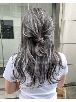 アミ ヘアー ガーデン(ami hair garden)の写真/上質な美髪ハイトーンを叶える☆魅力をさらに輝かせてくれる個性に合わせたオリジナルカラーをお届け◎