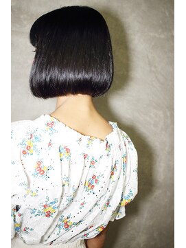 タイズ(ties) ツヤ感髪質改善トリートメント ナチュラルストレートボブ