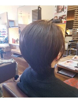 ブレス バイ ファースト 大和吉岡店(Breath by first) コンパクトくびれショート【stylist西條】