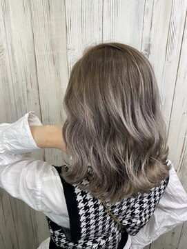 アンダーバーホワイト 南海難波店(_WHITE) 【＿white+】ホワイトシルバー