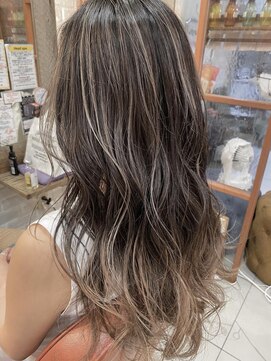 ネオリーブ コパン 鶴見店(Neolive copain) 3Dハイライトカラー ミルクティーベージュ