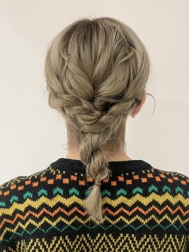 ミスト(mist) 〔mist〕パーティーヘアセット/あみおろし/編みおろし/金沢文庫