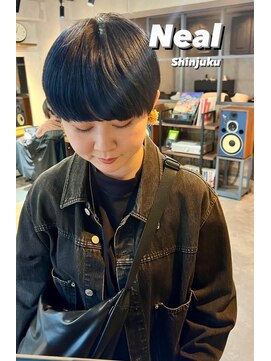 ニール(Neal) 【Neal 新宿/西新宿】ネイビーブルー×マッシュショート〈SAKU〉