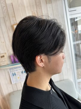 ラグーン(LAGOON) メンズカット/センター分け/マッシュ/ウルフ/韓国風ヘア