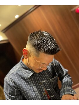 プラウド(PROUD) "人気"フェザーアップ　理容室　　顔剃り　19時以降　田町