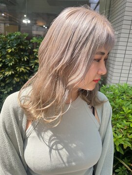 バイブアンドアネックス(VIBE & ANNEX) 《momoka》ハイトーンミルクティーベージュ横浜石川町