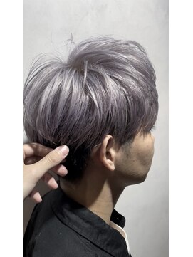アッシュ 浜田山店(Ash) ホワイトシルバーカラー