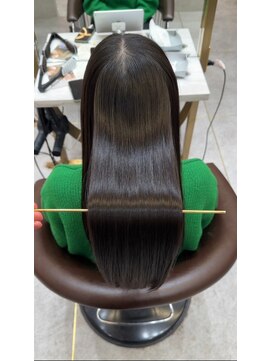 ロンドルピナス 小倉(Lond Lupinus) ブルーブラック/ワイドバング/美髪のススメ/外ハネボブ/北九州/