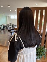 ベビーモード 茶屋町店&nbsp;暗めでもおしゃれに見える♪ダークなベージュ