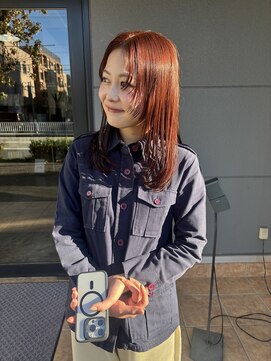 ヘアーアイストゥーレ(HAIR ICI TRE) ブリーチなしオレンジ暖色カラー顔まわりレイヤー