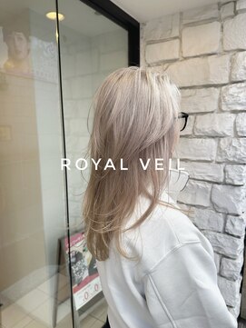 ハイトーン/外国人風/レイヤーカット/透明感カラー