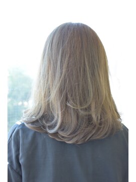 ヘアアンドメイク ムーア(Muuua) 外国人風カラーグレージュ