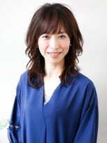 《AFLOATディル裕二朗》大人、ミセスの毛流れレイヤーカットヘア