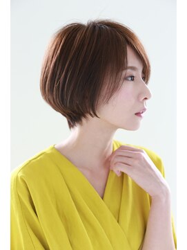 エクリ 麻布十番(equri) 30代40代に人気のクラシカルショートスタイル