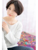 クール＆フェミニン…黒髪センターパートボブ