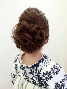 ブリエ(briller) TAKAKOstyle☆キレイめ浴衣アップ