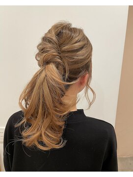 ディーカラー D-COLOR ポニーテールアレンジ