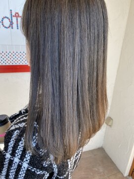 パディントン(Paddington) 明るすぎないクリーミィーベージュ☆上品な艶と共に♪