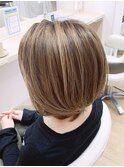 たっぷりハイライト/ブリーチ/ことりベージュ/ショートボブ