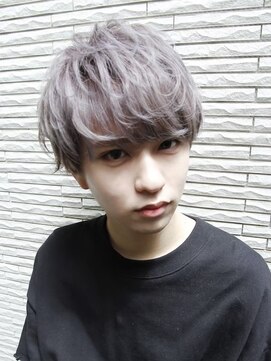 エクスバイエーアイ 秋葉原(EX by ai) ホワイトシルバー[秋葉原/髪質改善/縮毛矯正/メンズ/ブリーチ］