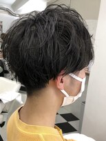 ヘッズ 本八幡店(HEADS)&nbsp;MEN'S HAIR  センターパート　ツイストスパイラル　コンマヘア