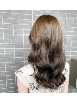 ヨペ(yeope) 【中華女子ワンホンスタイル】大人セクシーな巻き髪スタイル