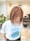 オレンジベージュカラー暖色カラー外はねボブハイトーンカラー