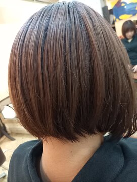 シャンプーボーイ 丸みボブ