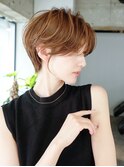 ショートおくれ毛前髪カットくびれヘア_F30878
