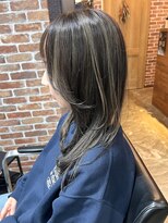 ヴィップルーム(viproom)&nbsp;ツヤ髪スタイルブルージュマッシュウルフイヤリングカラー