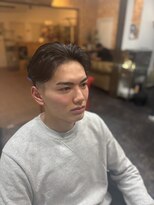 ブル(BULL) 0.5フェード×センターパート