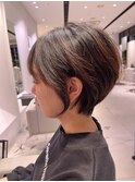 大人可愛い耳掛けショートボブ