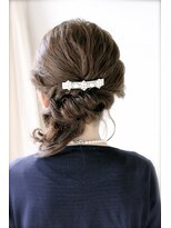 ホワイトルーム(White Room)&nbsp;外国人風ルーズヘアアレンジ♪