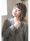 切りっぱなし風　外ハネ　ショートボブ