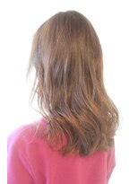 レウナ 外苑前(Reuna)&nbsp;【３０代・４０代・５０代】大人の女性に人気のセミロング