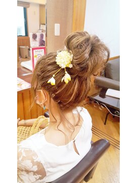 エクステンション クーチャー(Extention Cu'cha) ルーズお団子　後れ毛アップ(^-^)v