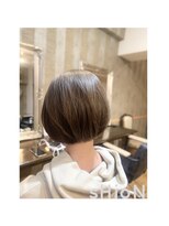 シオン(sHioN)&nbsp;赤みなしのボブ