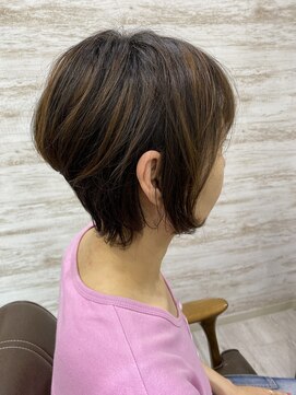 ヘアデザイン レオ(hair design leo) デザインカラー前下がりショート