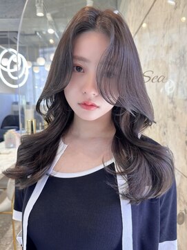 シーシンジュク 新宿南口(Sea shinjuku) 大人ガーリー×ダークアッシュ[似合わせカット/ミディアム]
