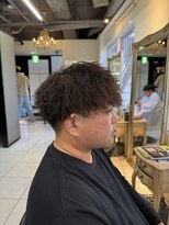 アイズ 海老名(AIZU)&nbsp;ツイストスパイラルパーマ　ツイストパーマ　メンズパーマ　眉毛